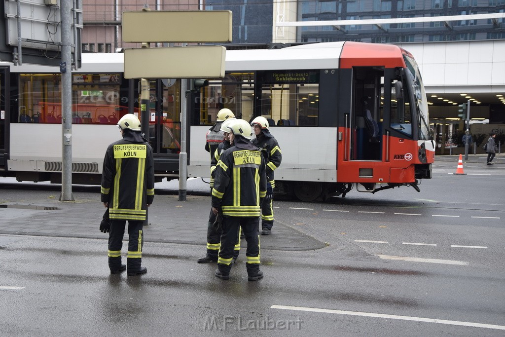 VU PKW KVB Bahn Koeln Deutz Deutz Muelheimerstr P36.JPG - Miklos Laubert